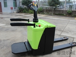 九游(体育门户)官方网站机械提醒：电瓶搬运车的日常维护