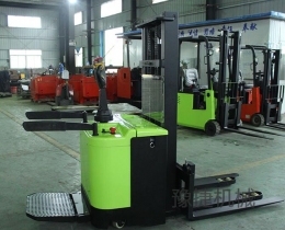 九游(体育门户)官方网站机械讲解：全电动堆垛车的检查和维护